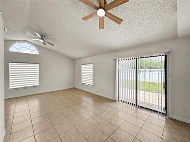Virtually Staged. BEAUTIFULLY UPDATED & MOVE-IN READY! This - photo 6