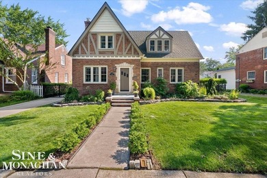Meticulously cared for and rich in keeping of its 1930s design - photo 2