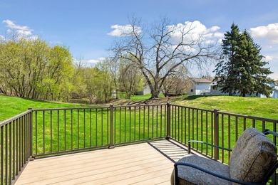Welcome to comfortable living, private rear facing unit with - photo 5