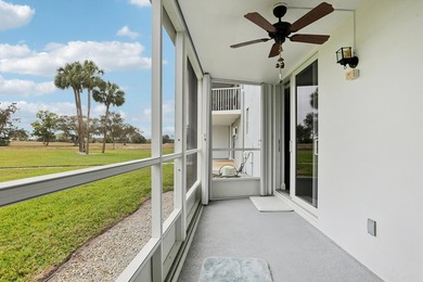 Beautiful first floor, light and bright, 2 bedrooms, 2 full - photo 32