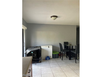 Great location in Fort Myers Shores. Close to Route 31 and - photo 8