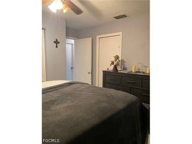 Great location in Fort Myers Shores. Close to Route 31 and - photo 10