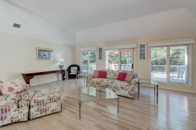 Southold, North Fork - Private Bayfront Community Living - photo 6