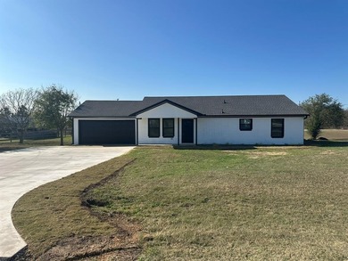 Lake Ray Roberts Home For Sale in Tioga Texas