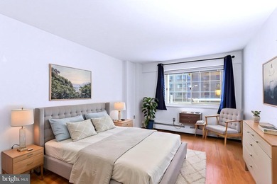Welcome to elevated Center City living at Penn Center House! - photo 1