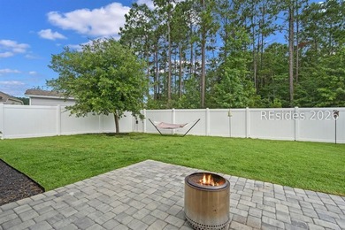 Skip the new build process with this one-level Litchfield model - photo 24
