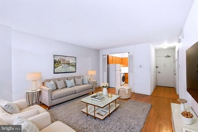 Welcome to elevated Center City living at Penn Center House! - photo 5