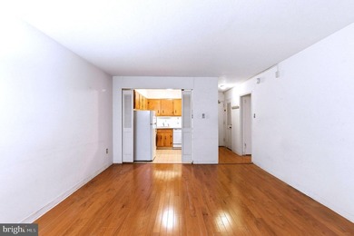 Welcome to elevated Center City living at Penn Center House! - photo 9