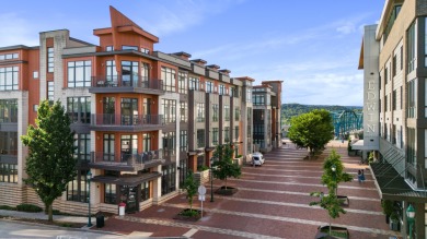Lake Condo Sale Pending in Chattanooga, Tennessee