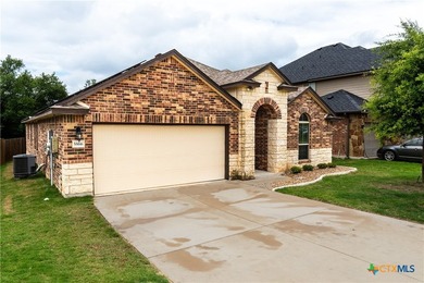 Looking for a beautiful home with an assumable low interest - photo 3