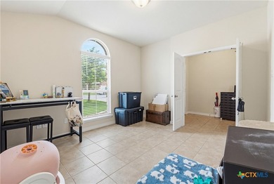 Looking for a beautiful home with an assumable low interest - photo 4