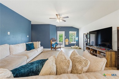 Looking for a beautiful home with an assumable low interest - photo 8