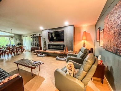 Lake living in HSV! So many options for this mid-century beauty - photo 3