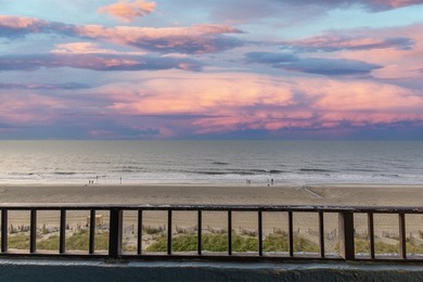 DIRECT OCEANFRONT - Wake up each morning to endless views of the - photo 6
