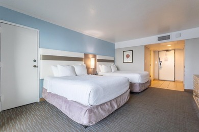 DIRECT OCEANFRONT - Wake up each morning to endless views of the - photo 7