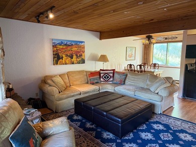 Discover Your Mountain Retreat at Windchime 206! Nestled just a - photo 2