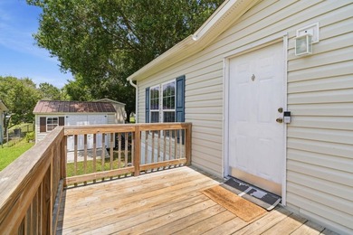 Beautiful 2022 model Fleetwood Inspiration 4 bedroom 2 bath - photo 2