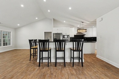 Welcome to Queens Harbour Estates - Where Luxury Meets - photo 9