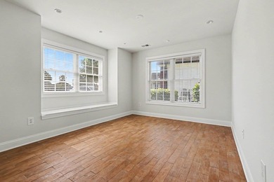 Welcome to Queens Harbour Estates - Where Luxury Meets - photo 10