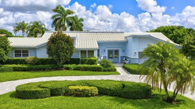 Lake Home For Sale in Delray Beach, Florida