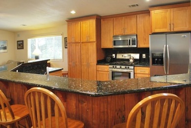 Extraordinary Multi-Generational Estate with ADU, Income - photo 12