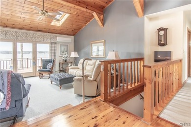 Charming Cedar sided lakefront Ranch home just outside Historic - photo 17