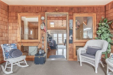 Charming Cedar sided lakefront Ranch home just outside Historic - photo 22