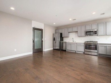 Super cute single-bedroom unit in the iconic LeVeque Tower in - photo 2