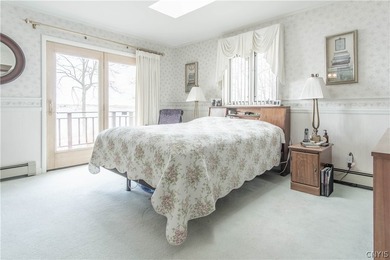 Charming Cedar sided lakefront Ranch home just outside Historic - photo 27