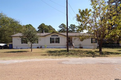 Lake Palestine Home For Sale in Chandler Texas