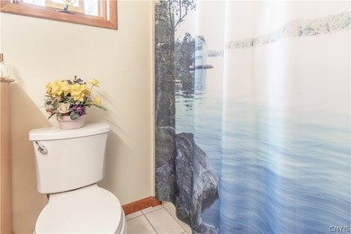 Charming Cedar sided lakefront Ranch home just outside Historic - photo 34