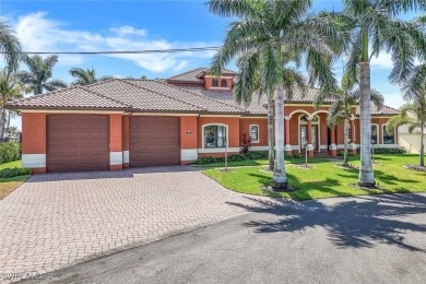 Caloosahatchee River Home For Sale in Cape Coral Florida