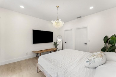 Exceptional modern masterpiece shows like a magazine model home - photo 43