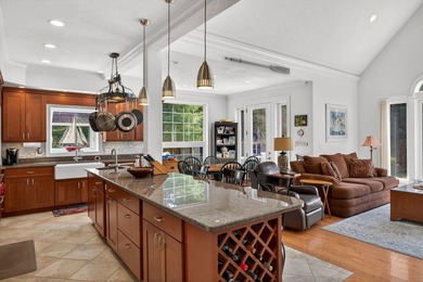 Perched above Shoestring Bay, this magnificent waterfront - photo 22