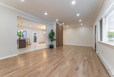 Welcome to this stunning fully renovated home, move-in ready - photo 4