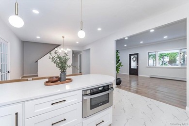 Welcome to this stunning fully renovated home, move-in ready - photo 9