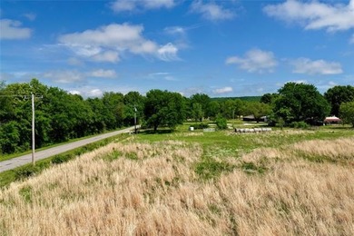 Escape to the country with this beautiful 5-acre property on a - photo 2