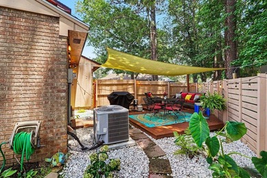 Welcome home to this stunning townhome that truly checks all the - photo 5