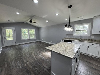 Welcome to this beautifully constructed new home, ideally - photo 4