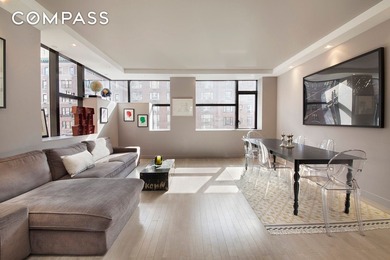 This gorgeous four bedroom, four bathroom triplex condominium is - photo 4