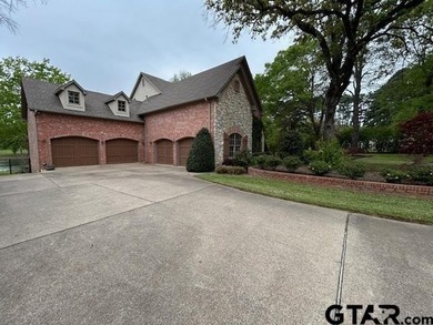 VACATION AT HOME! PERFECT FOR ENTERTAINING OR FAMILY GATHERINGS! - photo 5