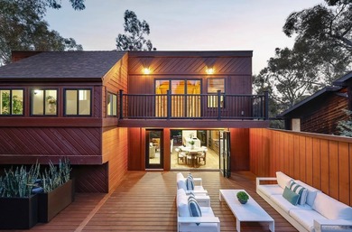 Set at the end of a quiet cul-de-sac in coveted Mission Hills - photo 2
