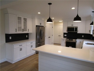 New construction in Mt. View. Single-level, 3 beds, 2 baths - photo 5