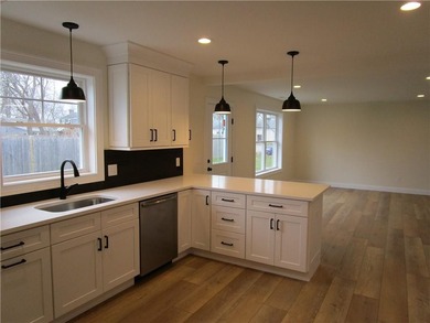 New construction in Mt. View. Single-level, 3 beds, 2 baths - photo 8
