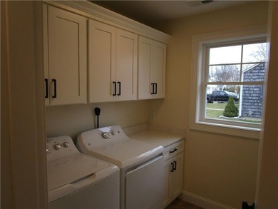 New construction in Mt. View. Single-level, 3 beds, 2 baths - photo 10