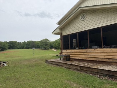 Tucked away in a peaceful country setting, this 3-bedroom - photo 15
