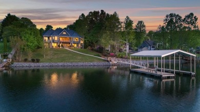 Lake Home For Sale in Hiawassee, Georgia