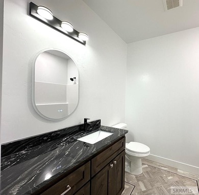 Welcome or luxury living in the Waterstone Subdivision! This 4 - photo 21