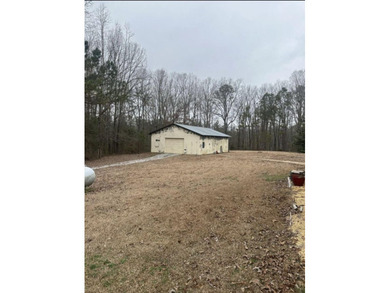 Tucked away in a peaceful country setting, this 3-bedroom - photo 22