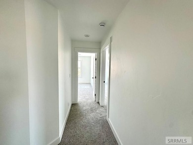 Welcome or luxury living in the Waterstone Subdivision! This 4 - photo 25
